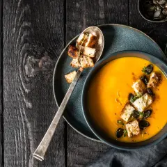 Jak zrobić zupę krem z dyni, która zachwyci smakiem i aromatem