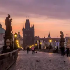 Ile kosztuje nocleg w Pradze? Ceny, które zaskoczą każdego