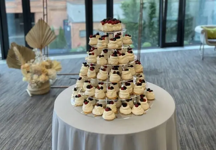 Co zamiast tortu? Odkryj pyszne i kreatywne alternatywy na przyjęcia