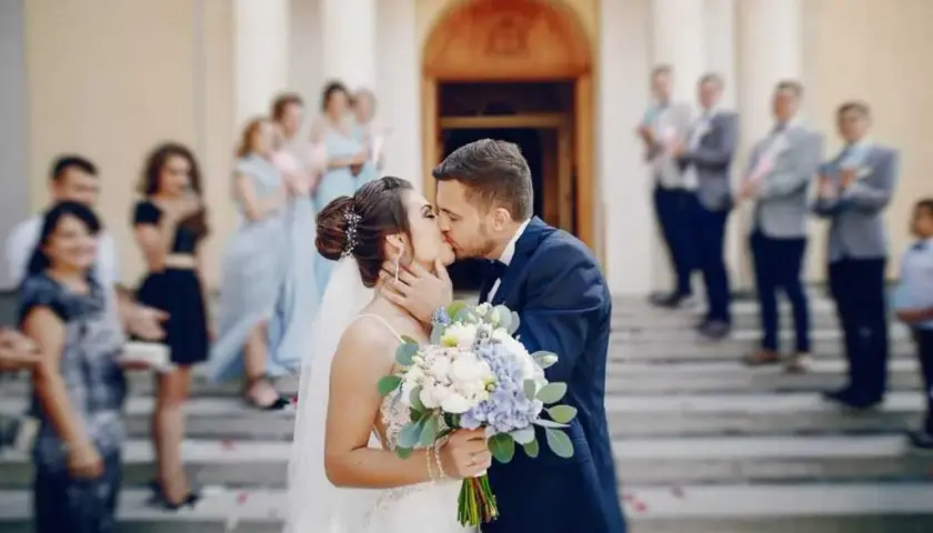 Najlepsze piosenki dla mamy na weselu, które wzruszą wszystkich